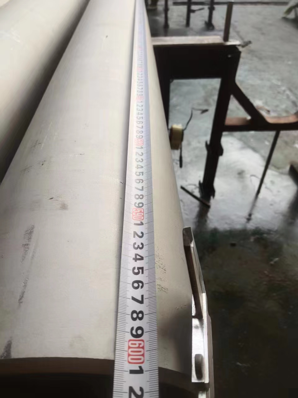 SEAMLESS STAINLESS STEEL PIPE