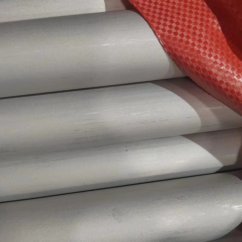 STAINLESS STEEL SEAMLESS PIPE ASTM A312 TP304