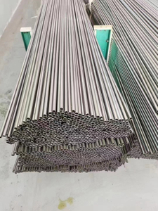 SEAMLESS STAINLESS STEEL PIPE